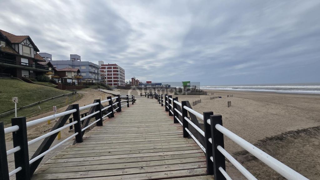 Departamento en Venta en Villa Gesell, Buenos Aires Costa Atlantica