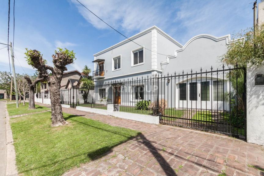Casa en Venta en Almirante Brown, G.B.A. Zona Sur