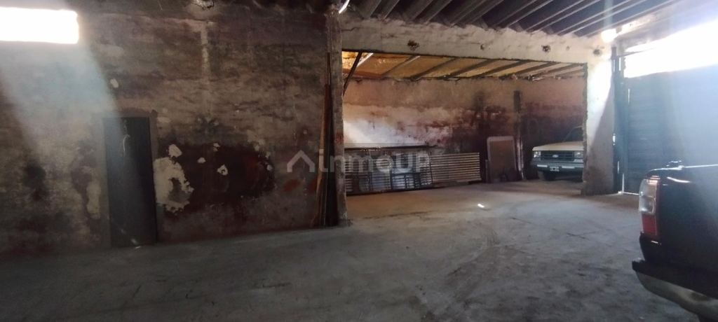 Galpon en Venta en Moron, G.B.A. Zona Oeste