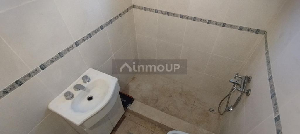 Galpon en Venta en Moron, G.B.A. Zona Oeste