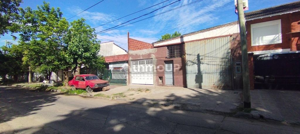 Galpon en Venta en Moron, G.B.A. Zona Oeste