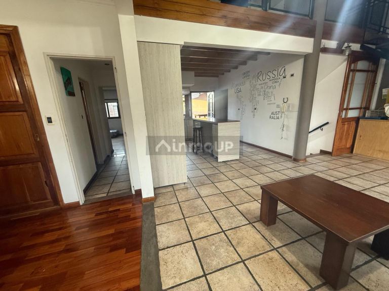 P H en Venta en La Matanza, G.B.A. Zona Oeste