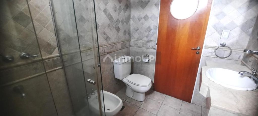 P H en Venta en La Matanza, G.B.A. Zona Oeste