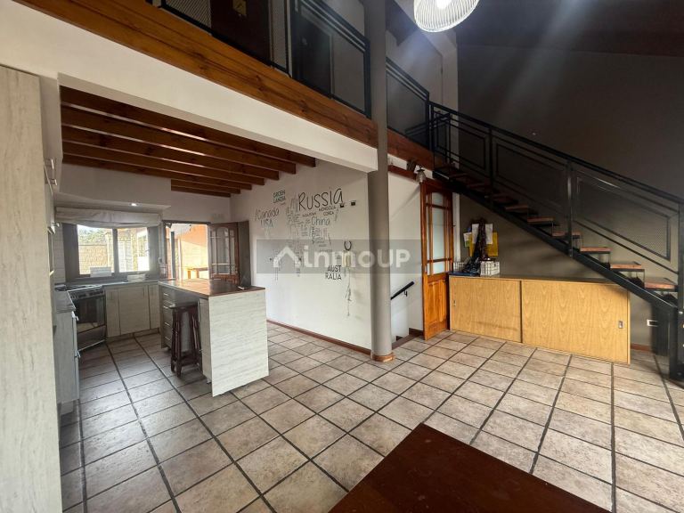 P H en Venta en La Matanza, G.B.A. Zona Oeste
