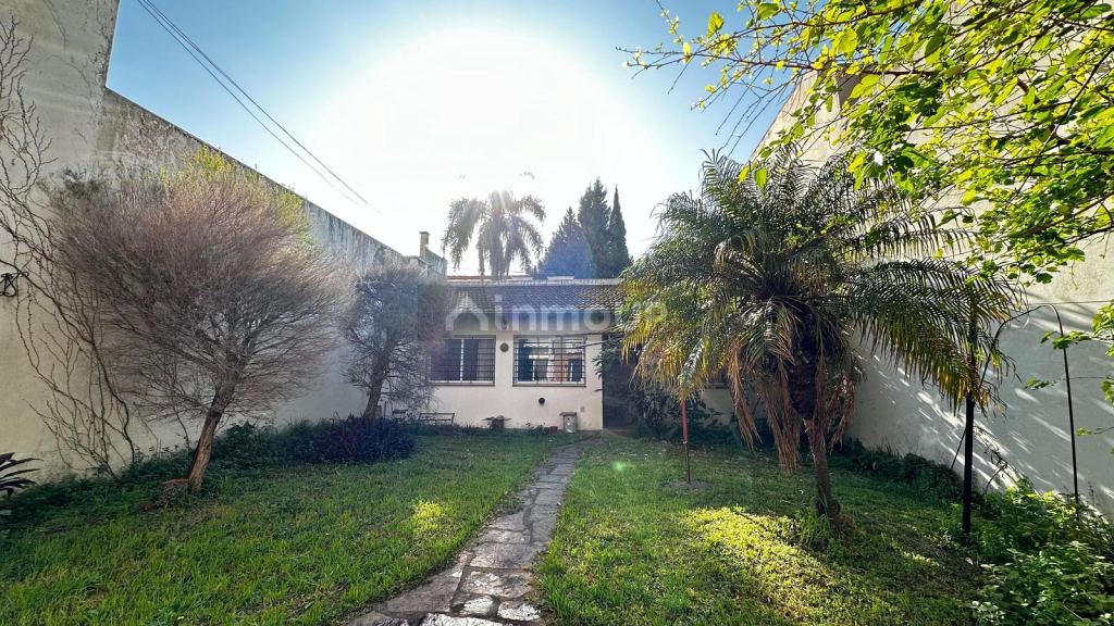Casa en Venta en Moron, G.B.A. Zona Oeste