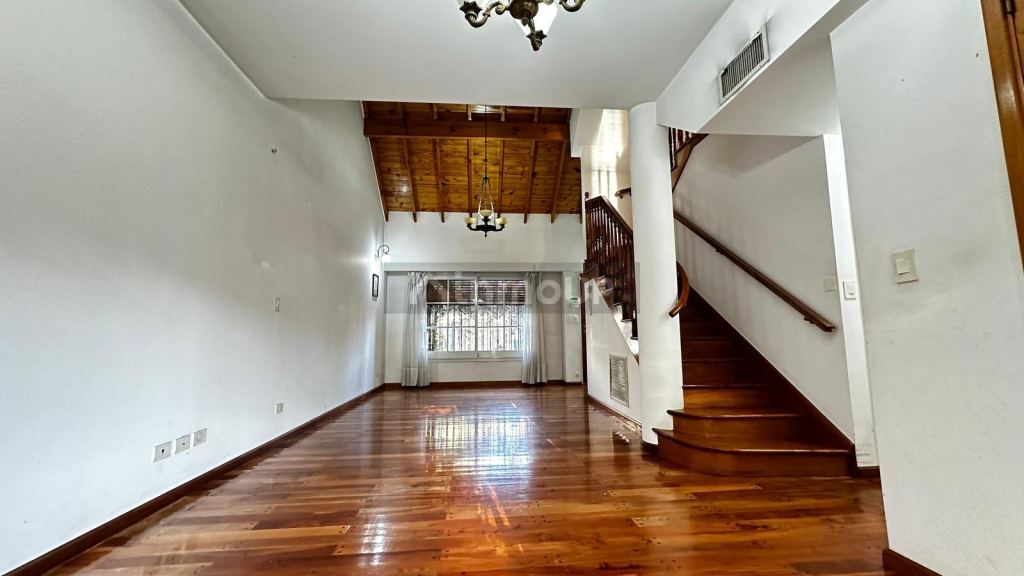 Casa en Venta en Moron, G.B.A. Zona Oeste