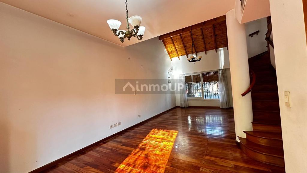 Casa en Venta en Moron, G.B.A. Zona Oeste
