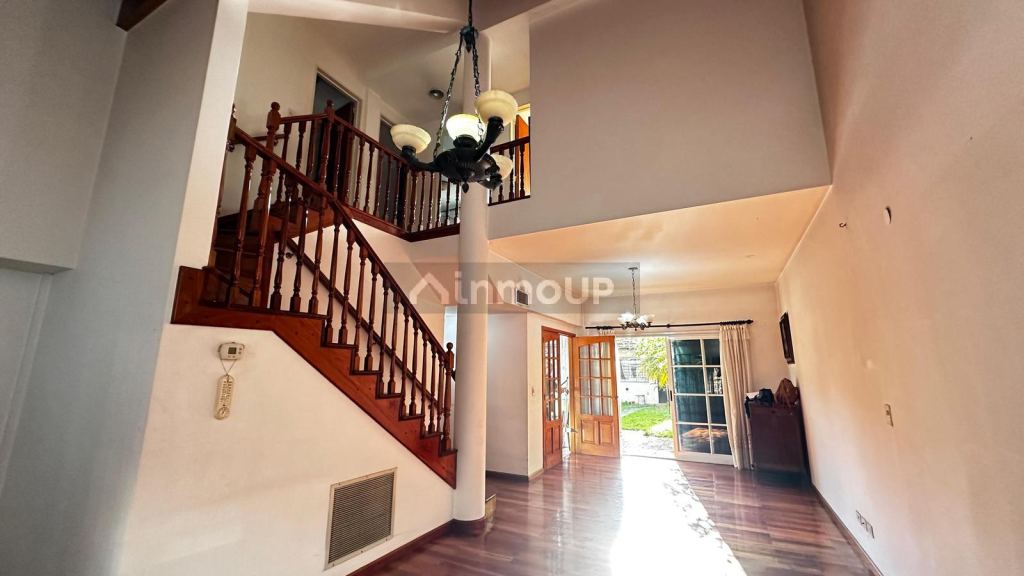 Casa en Venta en Moron, G.B.A. Zona Oeste