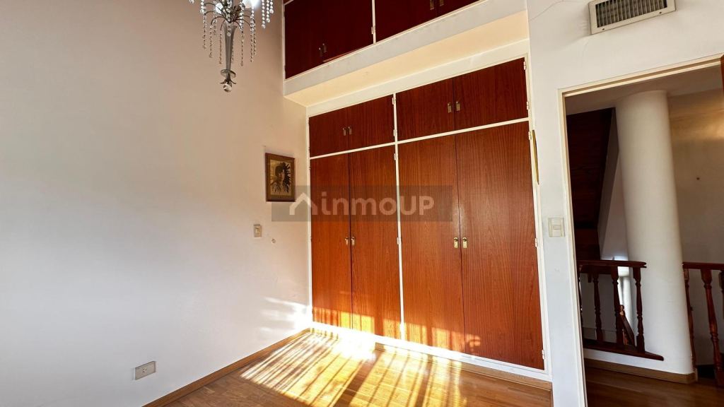 Casa en Venta en Moron, G.B.A. Zona Oeste