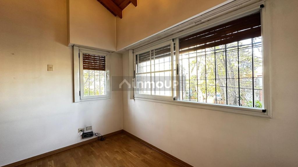 Casa en Venta en Moron, G.B.A. Zona Oeste