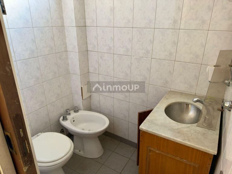 Casa en Venta en Moron, G.B.A. Zona Oeste