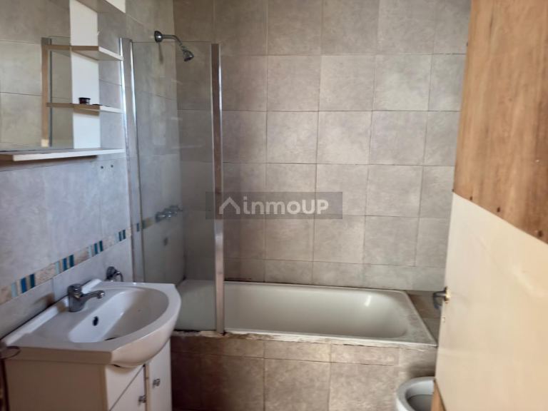 Casa en Venta en Moron, G.B.A. Zona Oeste