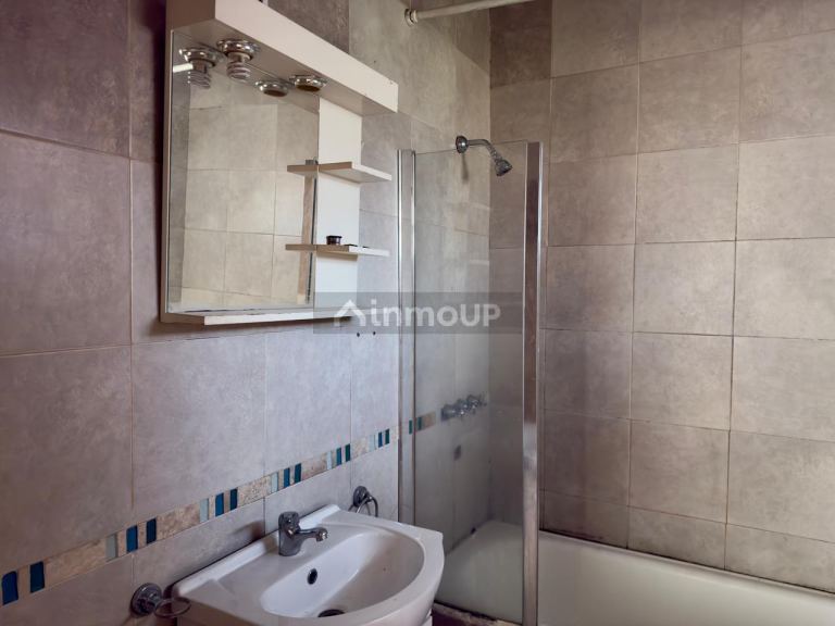 Casa en Venta en Moron, G.B.A. Zona Oeste