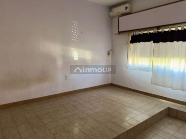 Casa en Venta en Moron, G.B.A. Zona Oeste