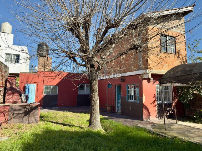 Casa en Venta en Moron, G.B.A. Zona Oeste