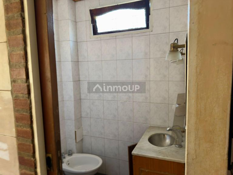 Casa en Venta en Moron, G.B.A. Zona Oeste
