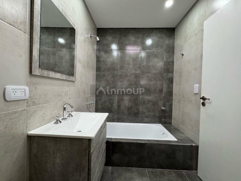 Casa en Venta en Ituzaingo, G.B.A. Zona Oeste
