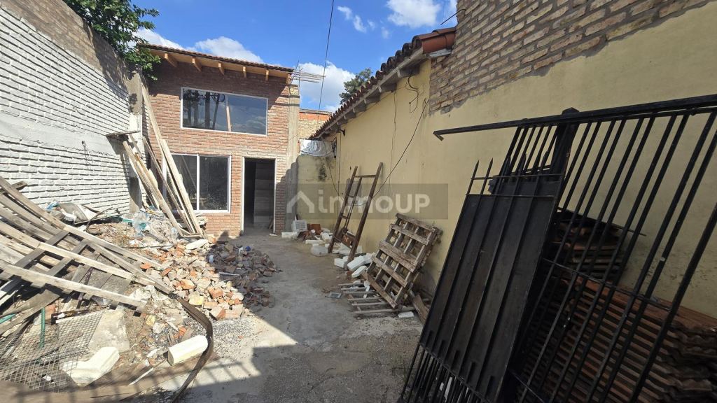 P H en Venta en Lomas de Zamora, G.B.A. Zona Sur