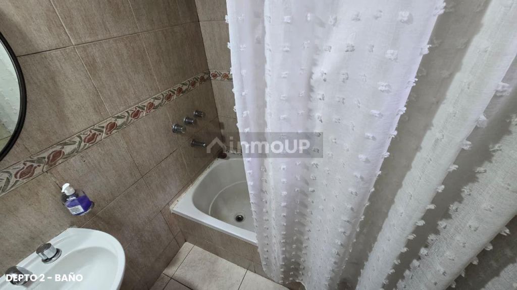 P H en Venta en Avellaneda, G.B.A. Zona Sur