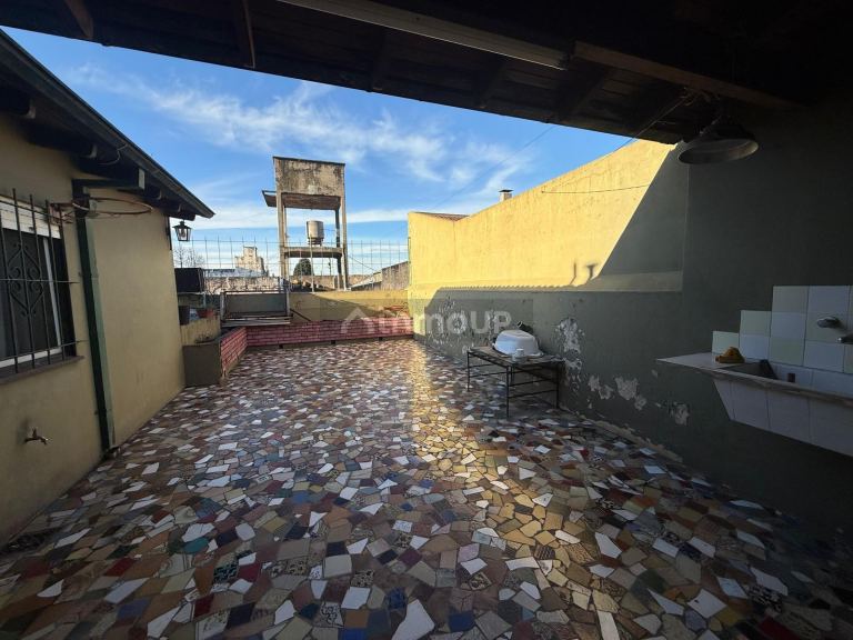 P H en Venta en La Matanza, G.B.A. Zona Oeste