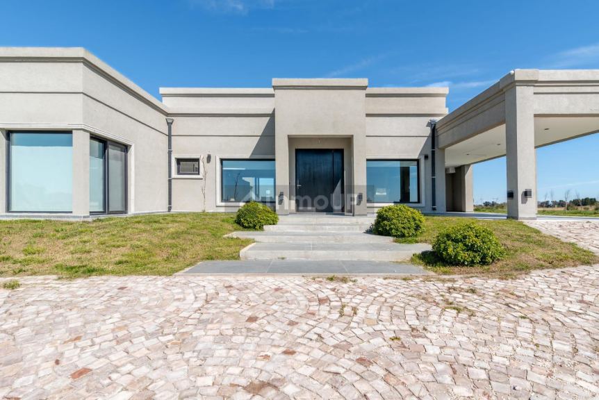 Casa en Alquiler en Ezeiza, G.B.A. Zona Sur