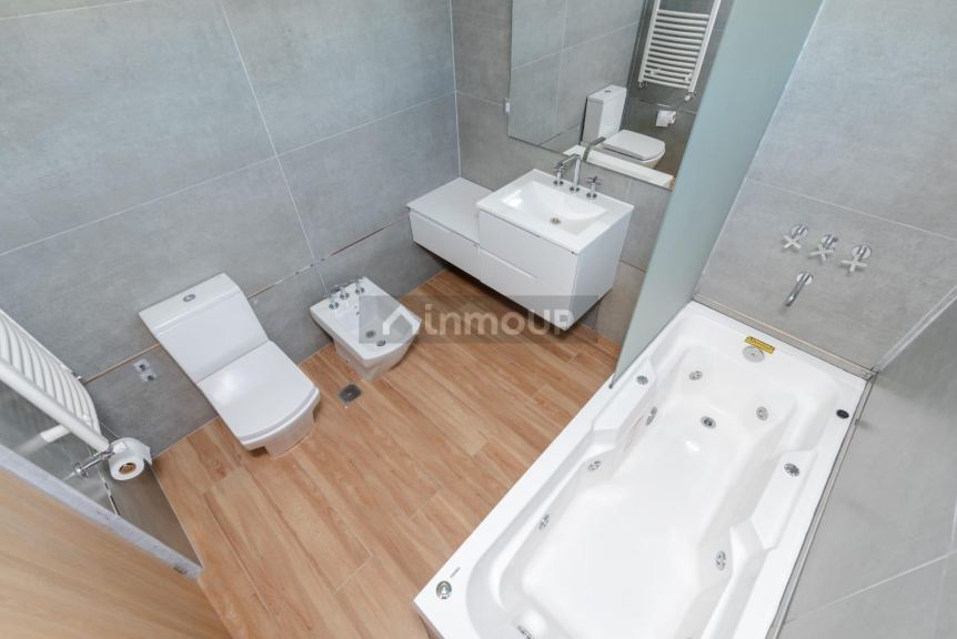 Casa en Alquiler en Ezeiza, G.B.A. Zona Sur