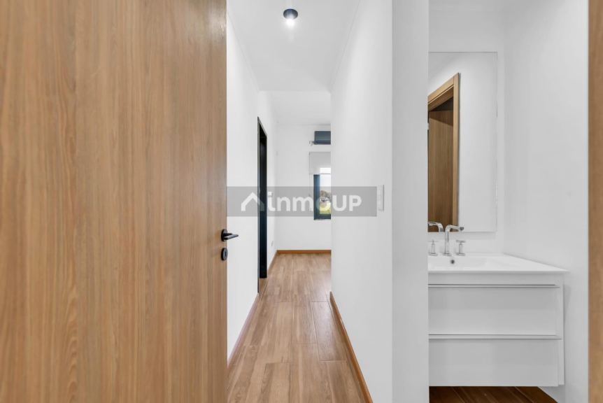 Casa en Alquiler en Ezeiza, G.B.A. Zona Sur