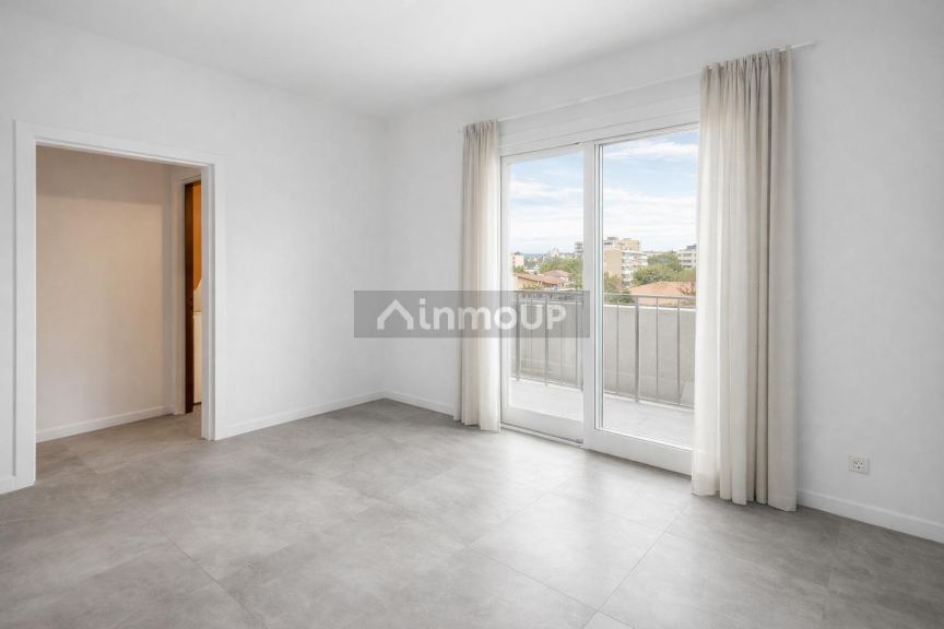 P H en Venta en La Matanza, G.B.A. Zona Oeste