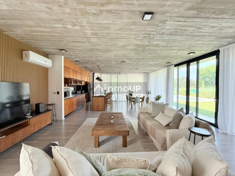 Casa en Venta en Ezeiza, G.B.A. Zona Sur