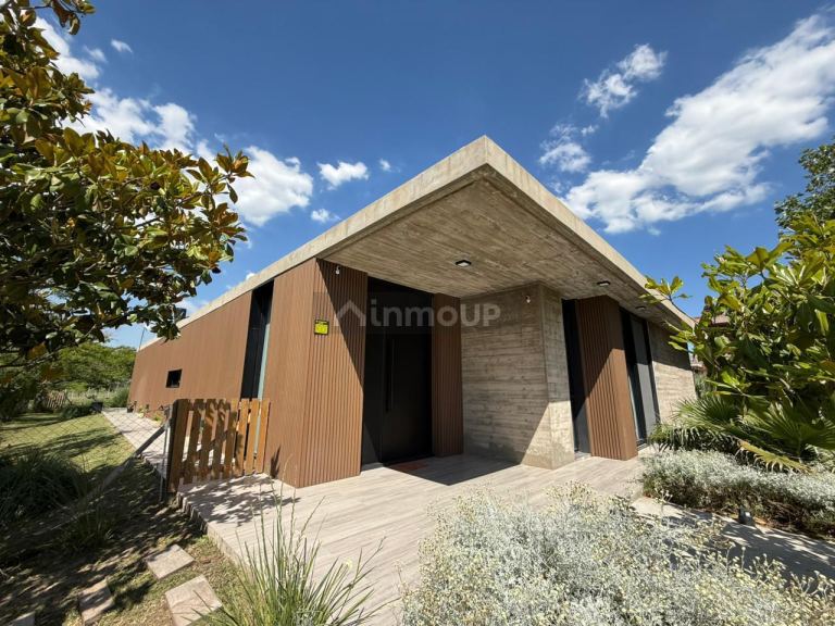 Casa en Venta en Ezeiza, G.B.A. Zona Sur