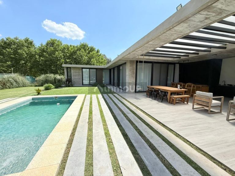 Casa en Venta en Ezeiza, G.B.A. Zona Sur