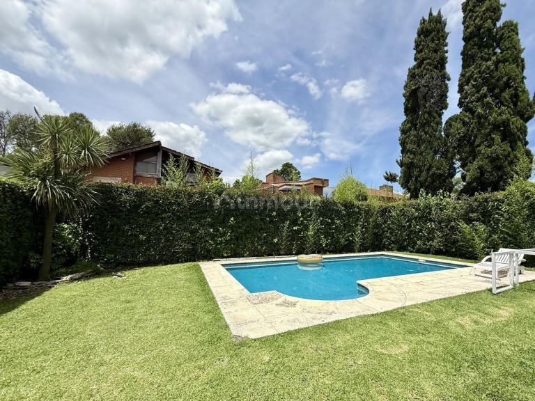 Casa en Venta en Ezeiza, G.B.A. Zona Sur