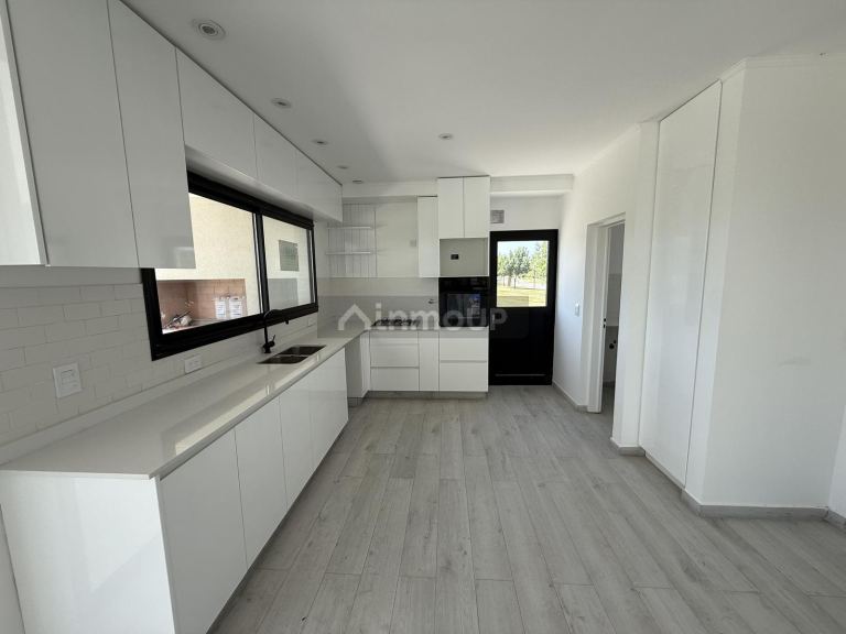 Casa en Venta en Escobar, G.B.A. Zona Norte