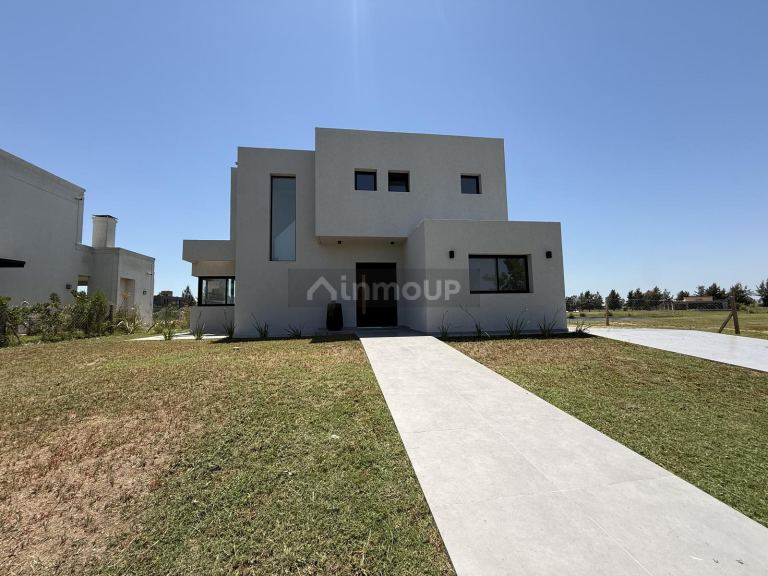 Casa en Venta en Escobar, G.B.A. Zona Norte