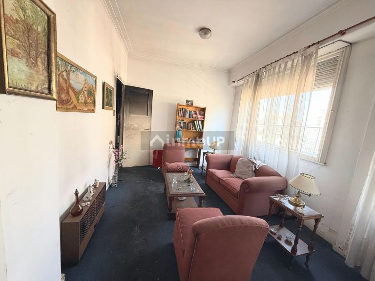Departamento en Venta en San Cristobal, Capital Federal