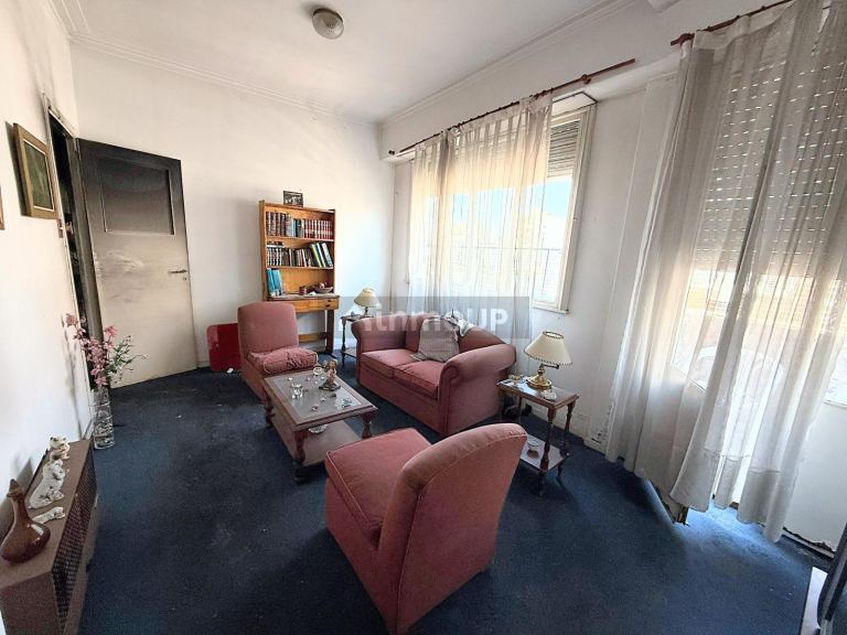 Departamento en Venta en San Cristobal, Capital Federal