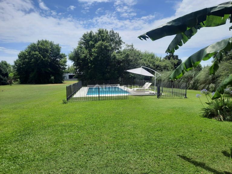 Casa en Venta en Lujan, G.B.A. Zona Oeste