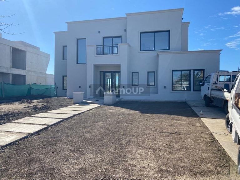 Casa en Venta en Escobar, G.B.A. Zona Norte