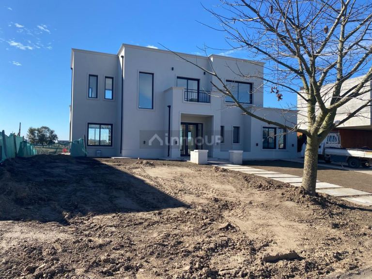 Casa en Venta en Escobar, G.B.A. Zona Norte