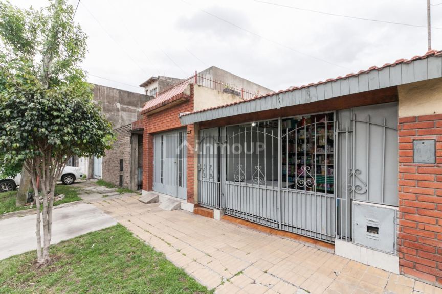 P H en Venta en Lomas de Zamora, G.B.A. Zona Sur