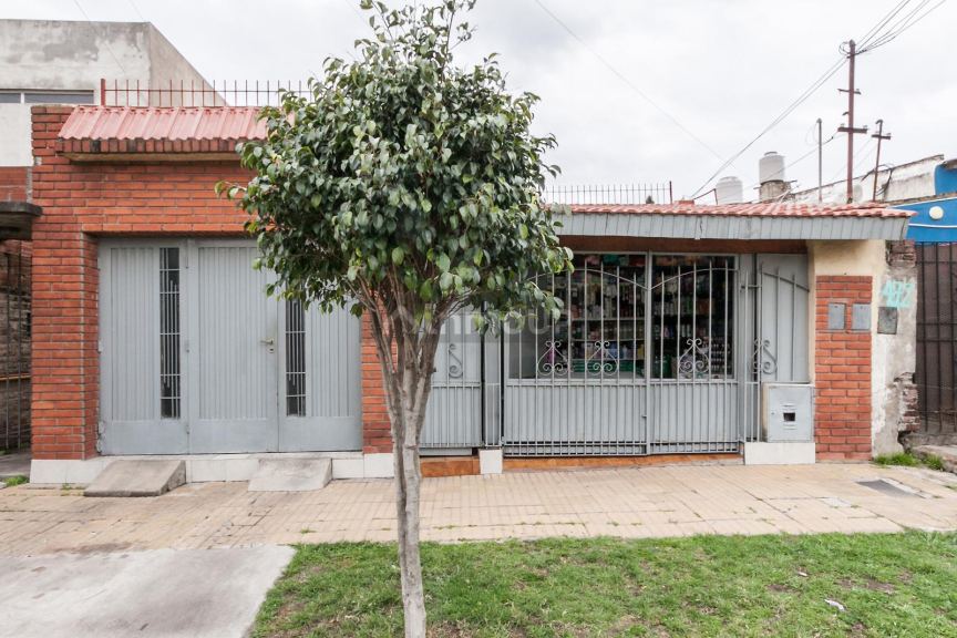P H en Venta en Lomas de Zamora, G.B.A. Zona Sur