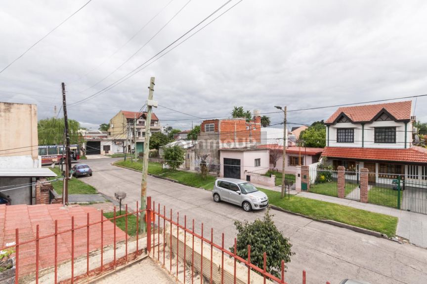 P H en Venta en Lomas de Zamora, G.B.A. Zona Sur