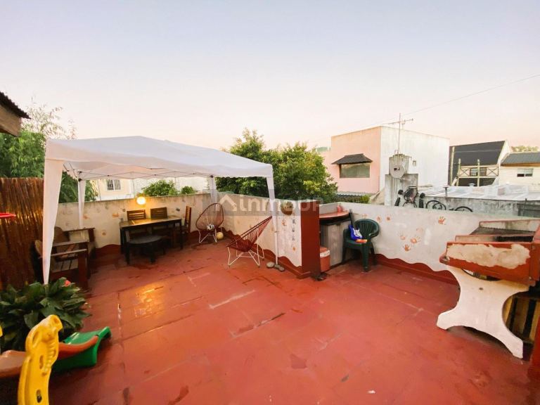 P H en Venta en Moron, G.B.A. Zona Oeste