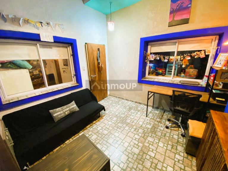 P H en Venta en Moron, G.B.A. Zona Oeste