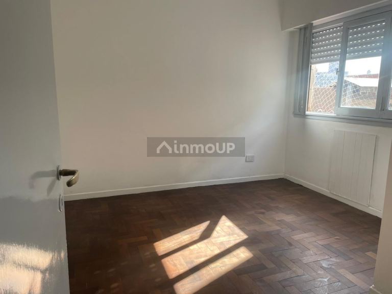 Departamento en Venta en Moron, G.B.A. Zona Oeste