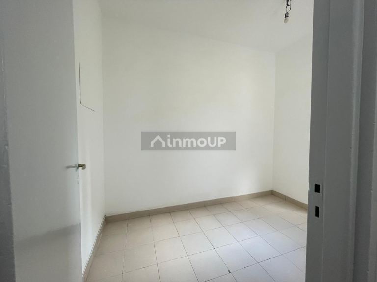 Departamento en Venta en Moron, G.B.A. Zona Oeste
