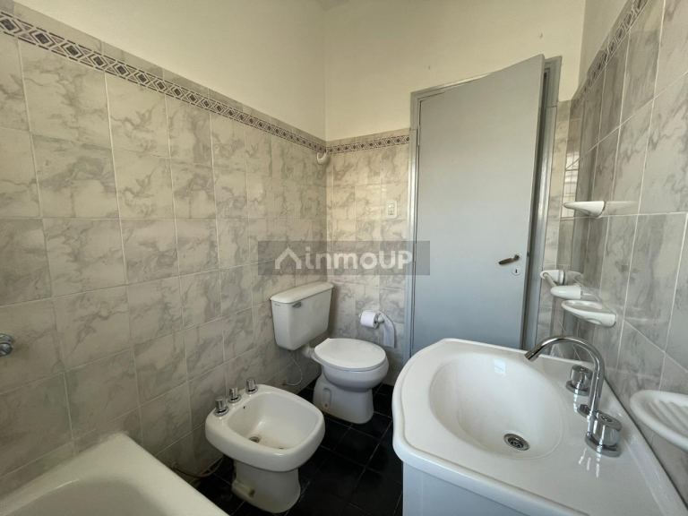 Departamento en Venta en Moron, G.B.A. Zona Oeste