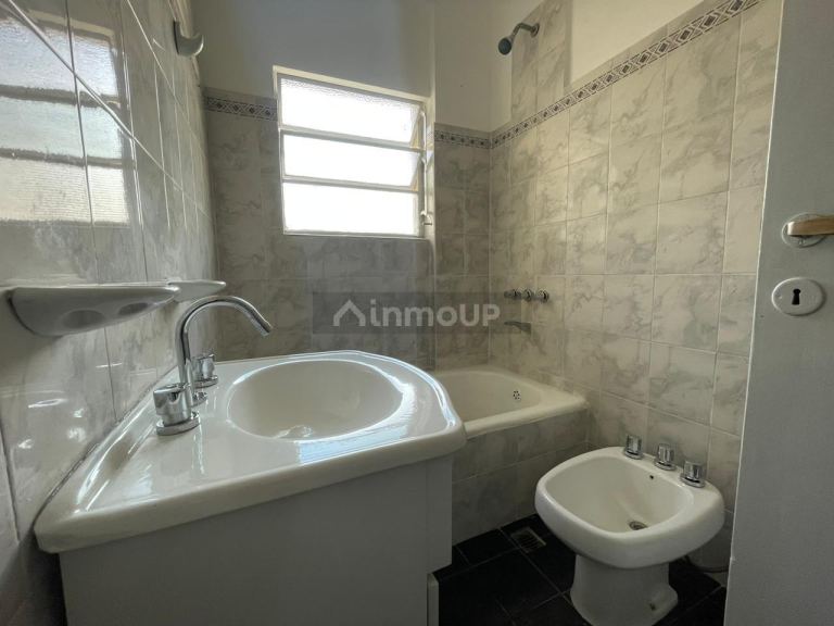 Departamento en Venta en Moron, G.B.A. Zona Oeste