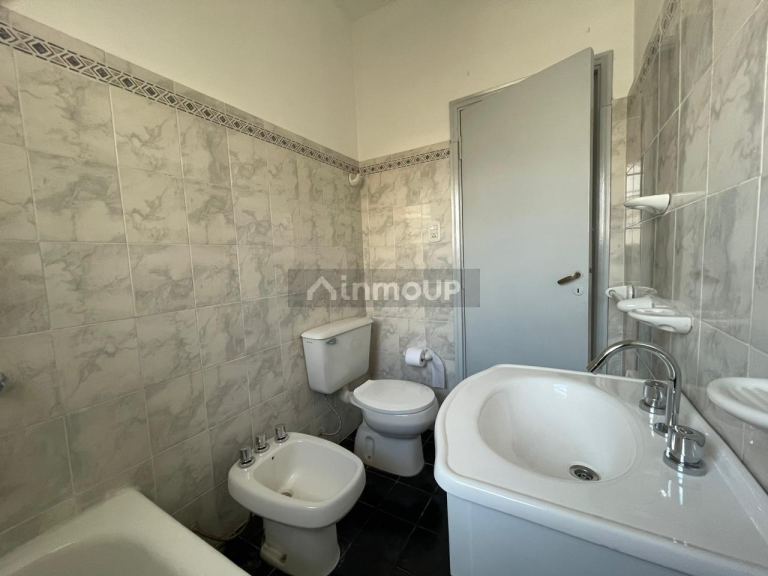 Departamento en Venta en Moron, G.B.A. Zona Oeste