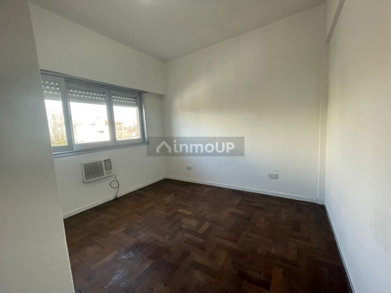 Departamento en Venta en Moron, G.B.A. Zona Oeste